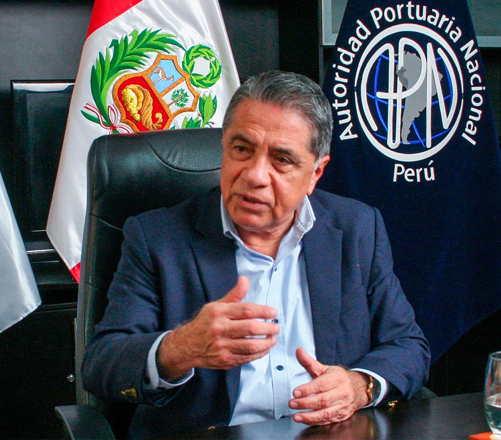 El presidente de la APN, Juan Carlos Paz, señaló que la inversión de USD 400 millones consolidará al puerto arequipeño como eje estratégico del sur del Perú.| Crédito: IIMP